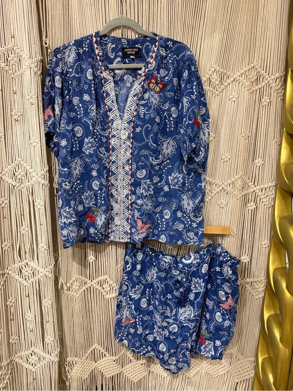 Johnny Was Workshop Blue linen Tafia Floral embroidered top and short